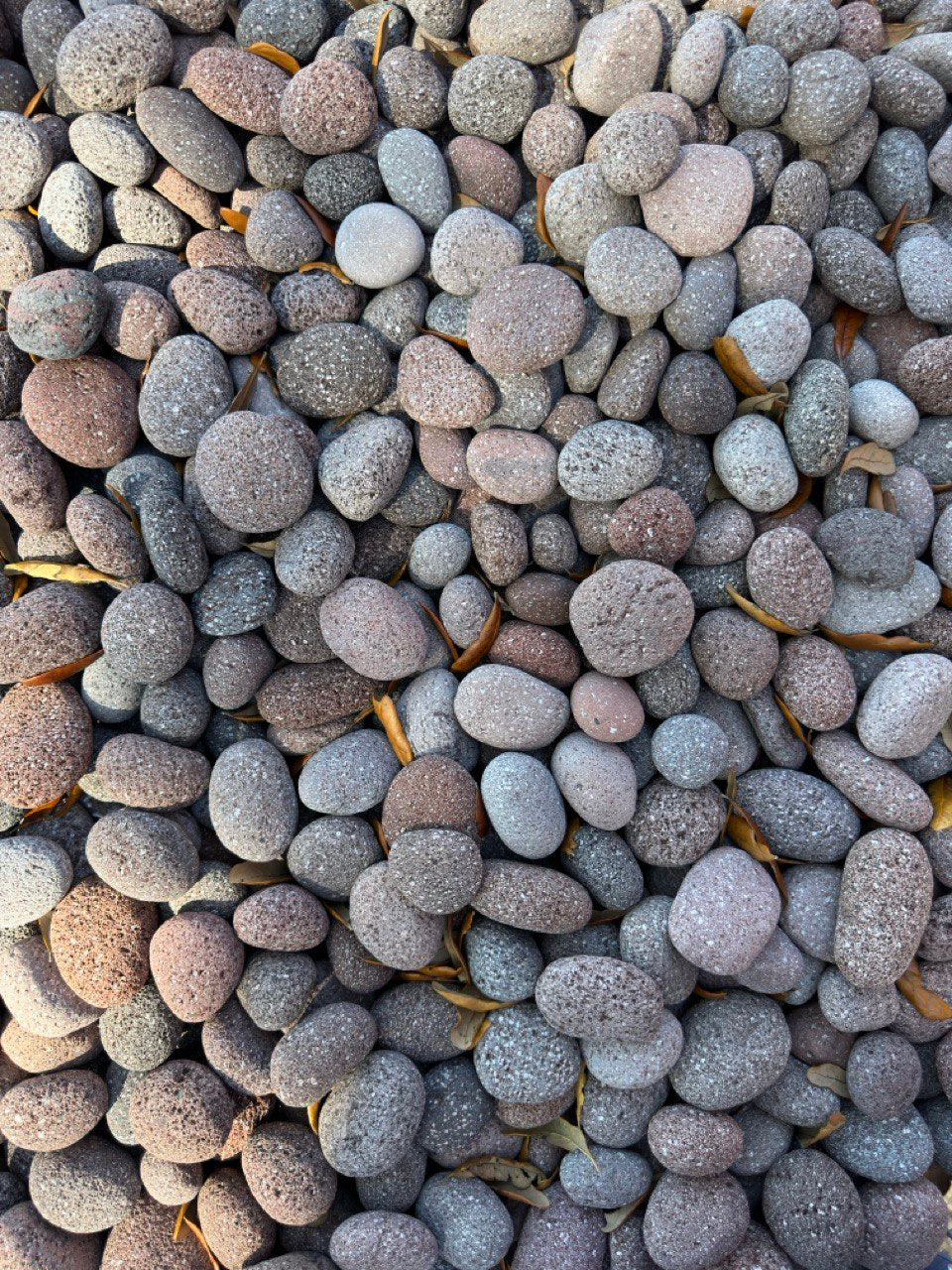 RED LAVA PEBBLES (40lbs bag)