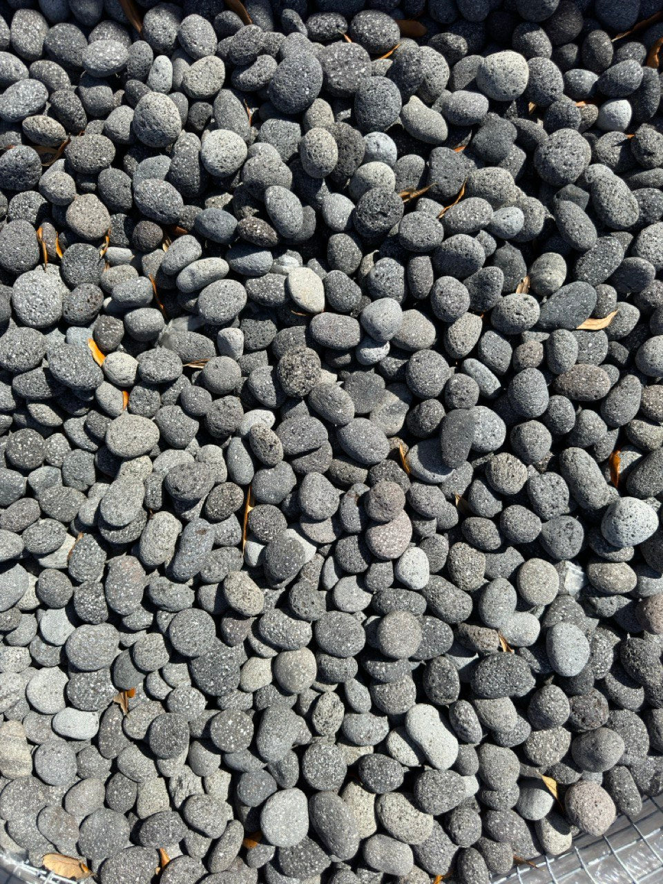 BLACK LAVA PEBBLES (40lbs bag)